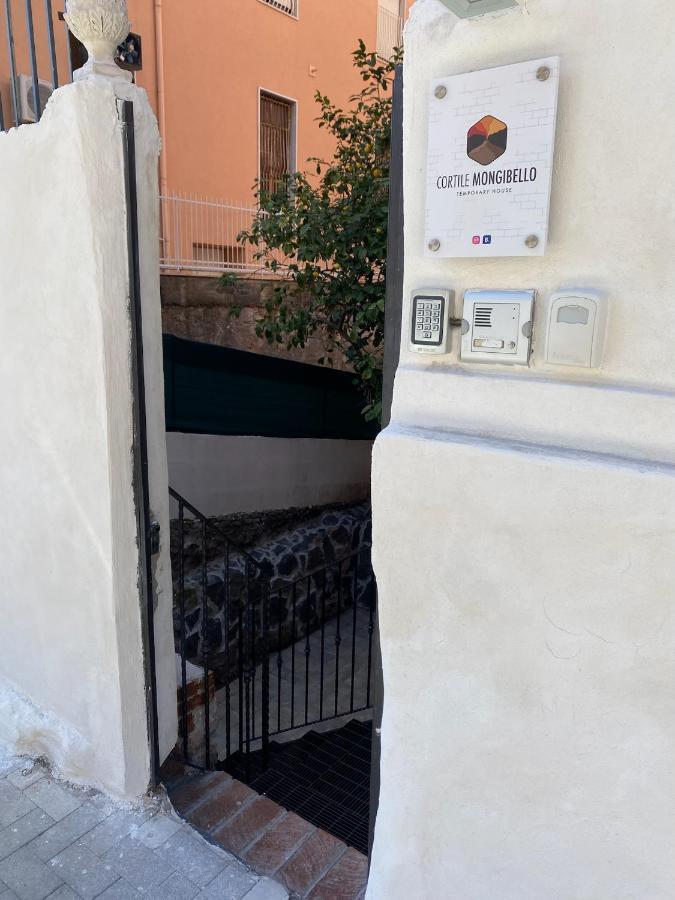 Cortile Mongibello Catania Luaran gambar